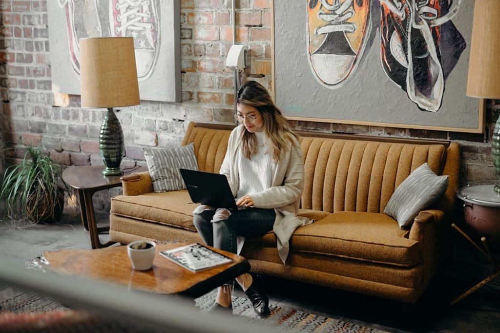 manage remote team
